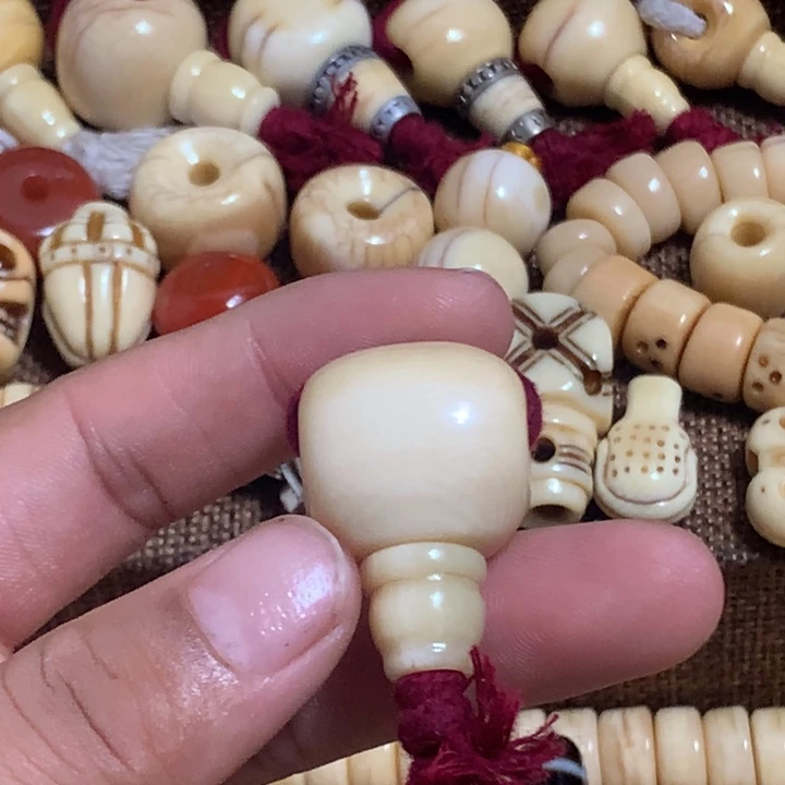 随****木质类藏区完美配饰