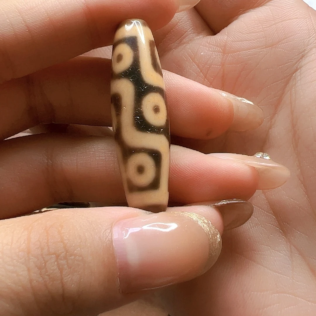 征***服玛瑙/玉髓未镶嵌颈饰