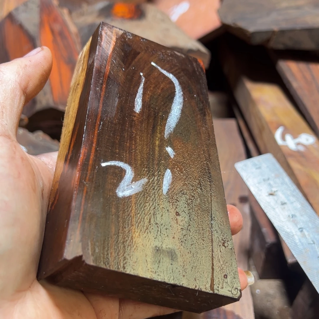 Z***i大果紫檀（缅甸花梨）