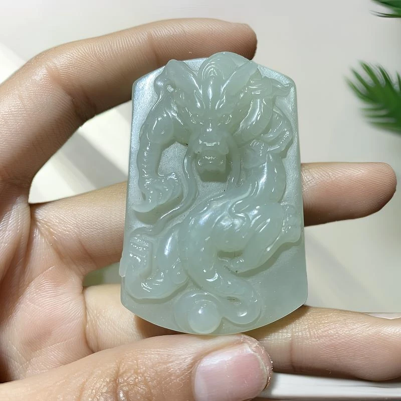 和田玉纯天然青白玉龙牌吊坠