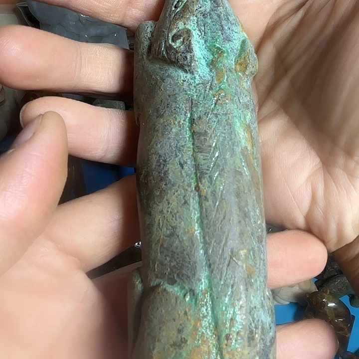 和田玉未镶嵌把件