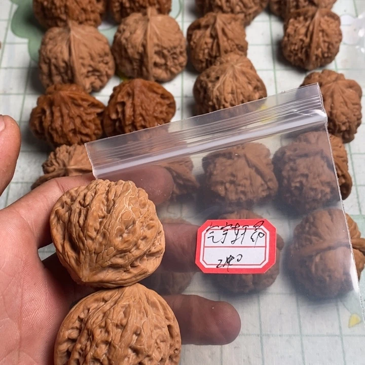 气***昂把件文玩核桃核桃