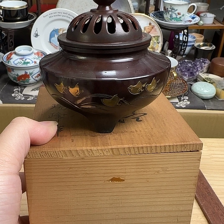 瓷片铜香炉啊啊啊啊啊啊啊