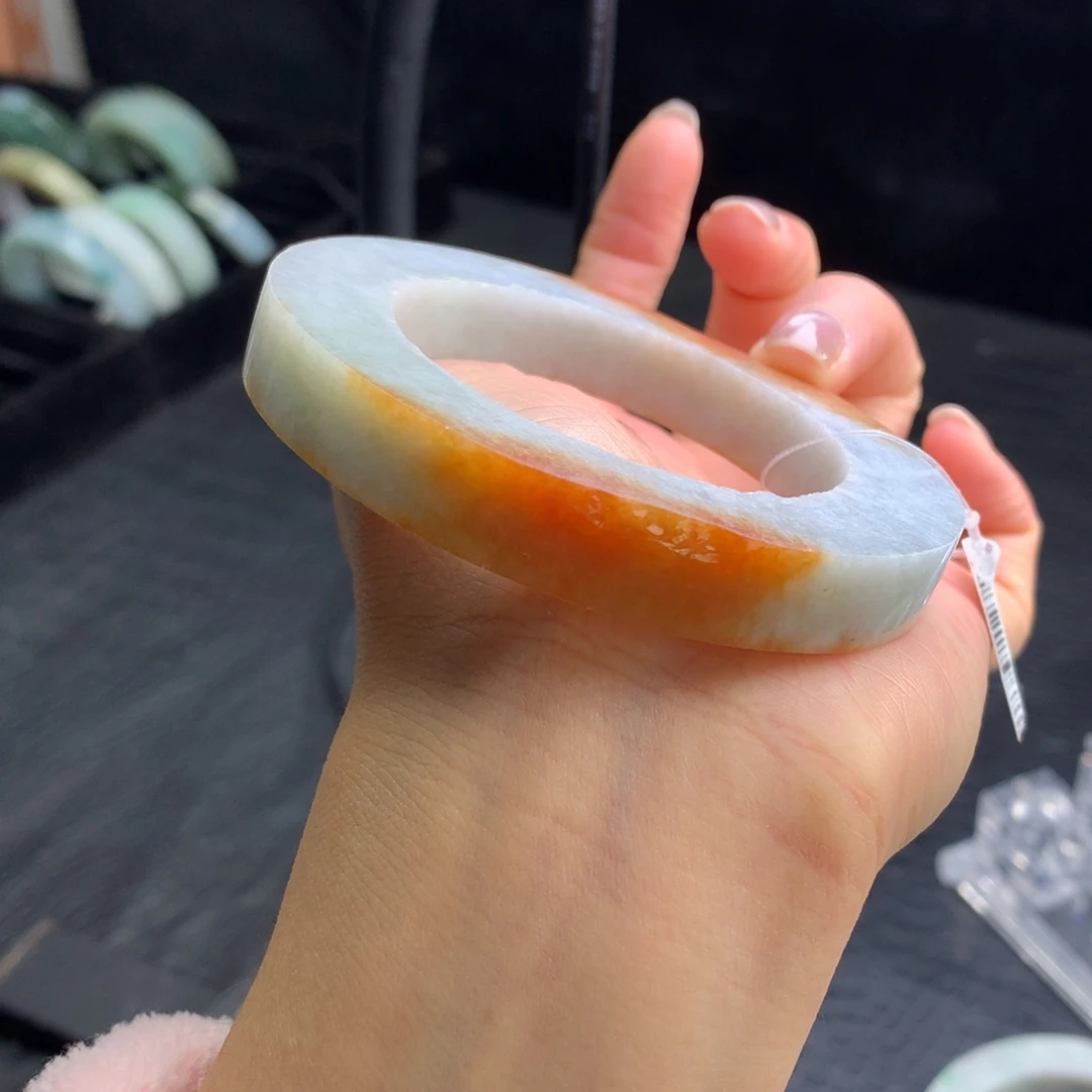 未镶嵌手镯定制翡翠
