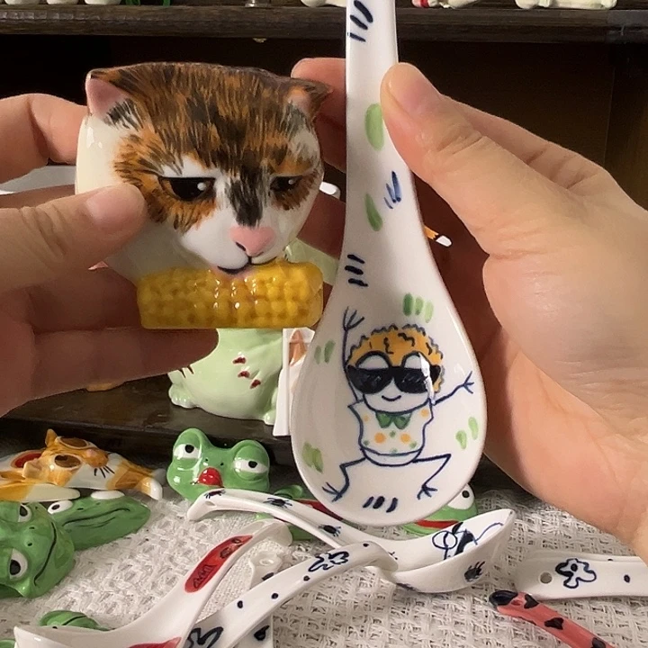 身****陶吃玉米和跳舞勺子青花