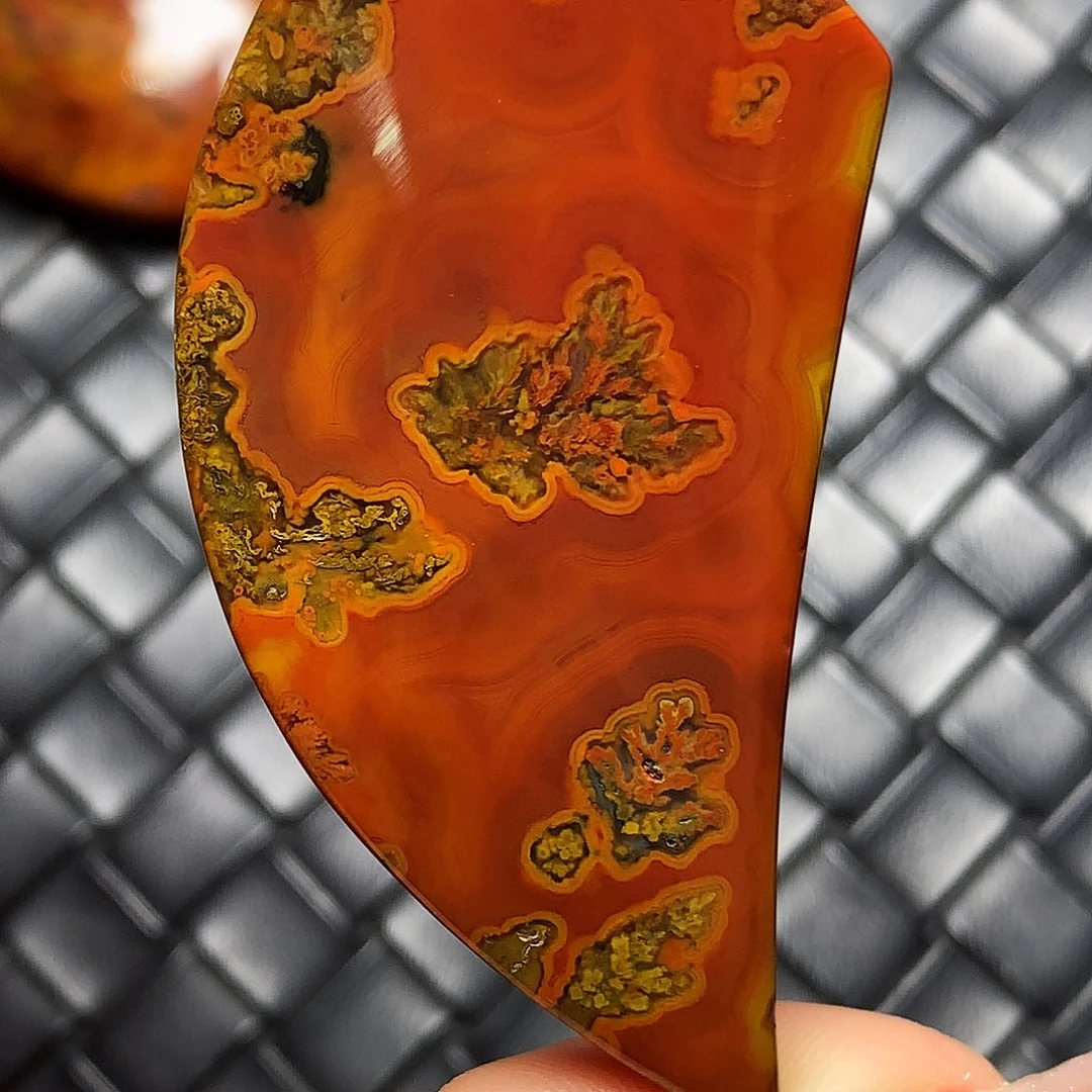 未镶嵌颈饰玛瑙/玉髓