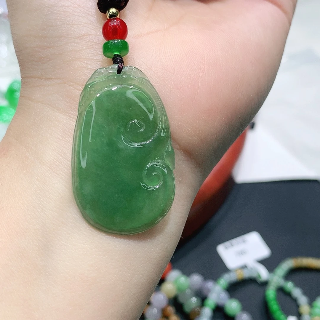 翡翠未镶嵌颈饰缅甸天然翡翠