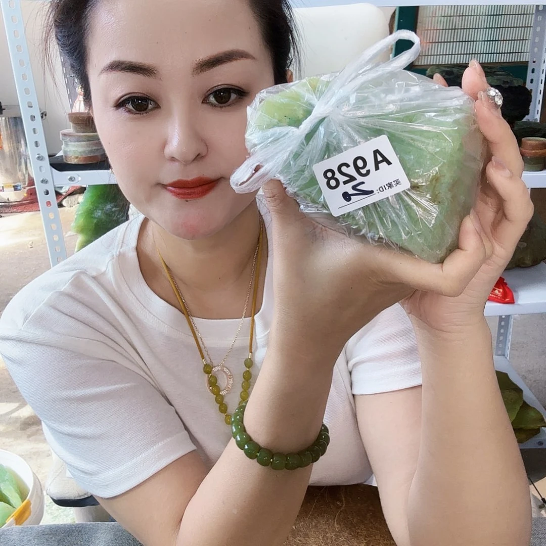 玉天然岫玉手工雕刻
