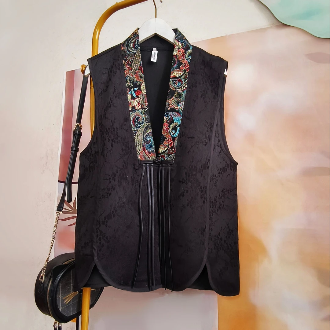 黑色新中式轻国风提花马甲背心女款2025新春款气质坎肩