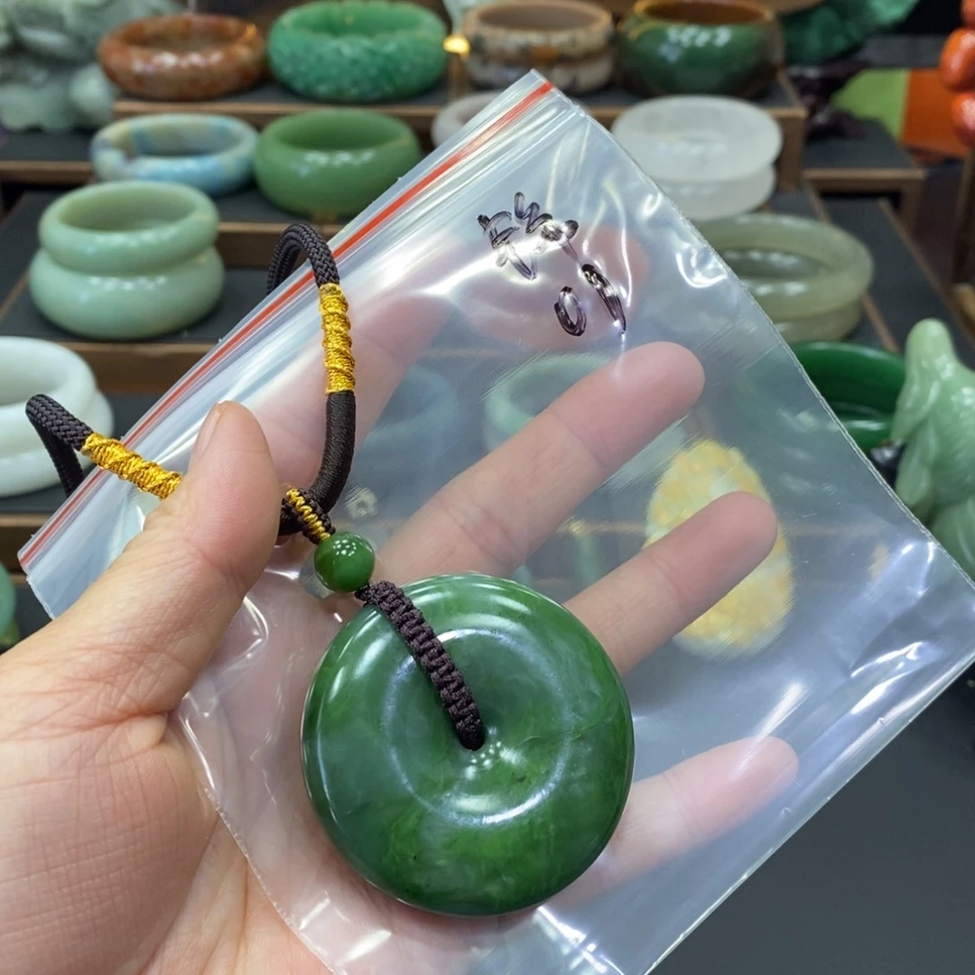 锦***花和田玉未镶嵌颈饰