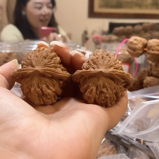 文玩核桃吊坠e****m44四座楼