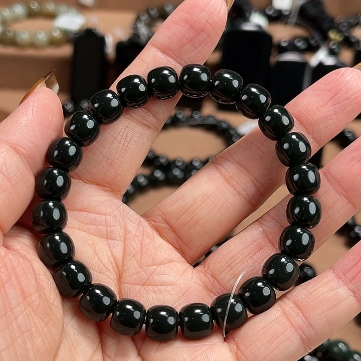 l***y和田玉未镶嵌手链9