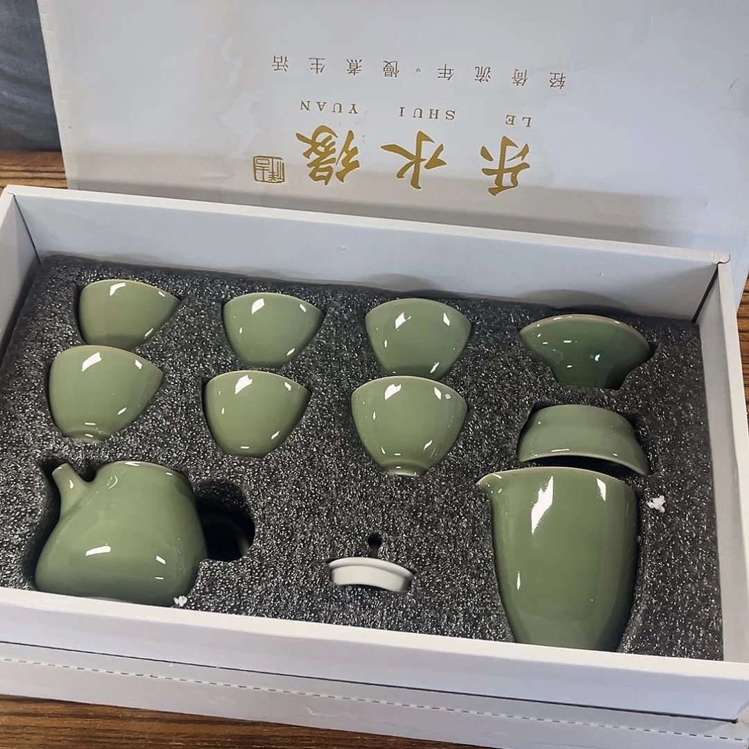 孤品茶具套装等。