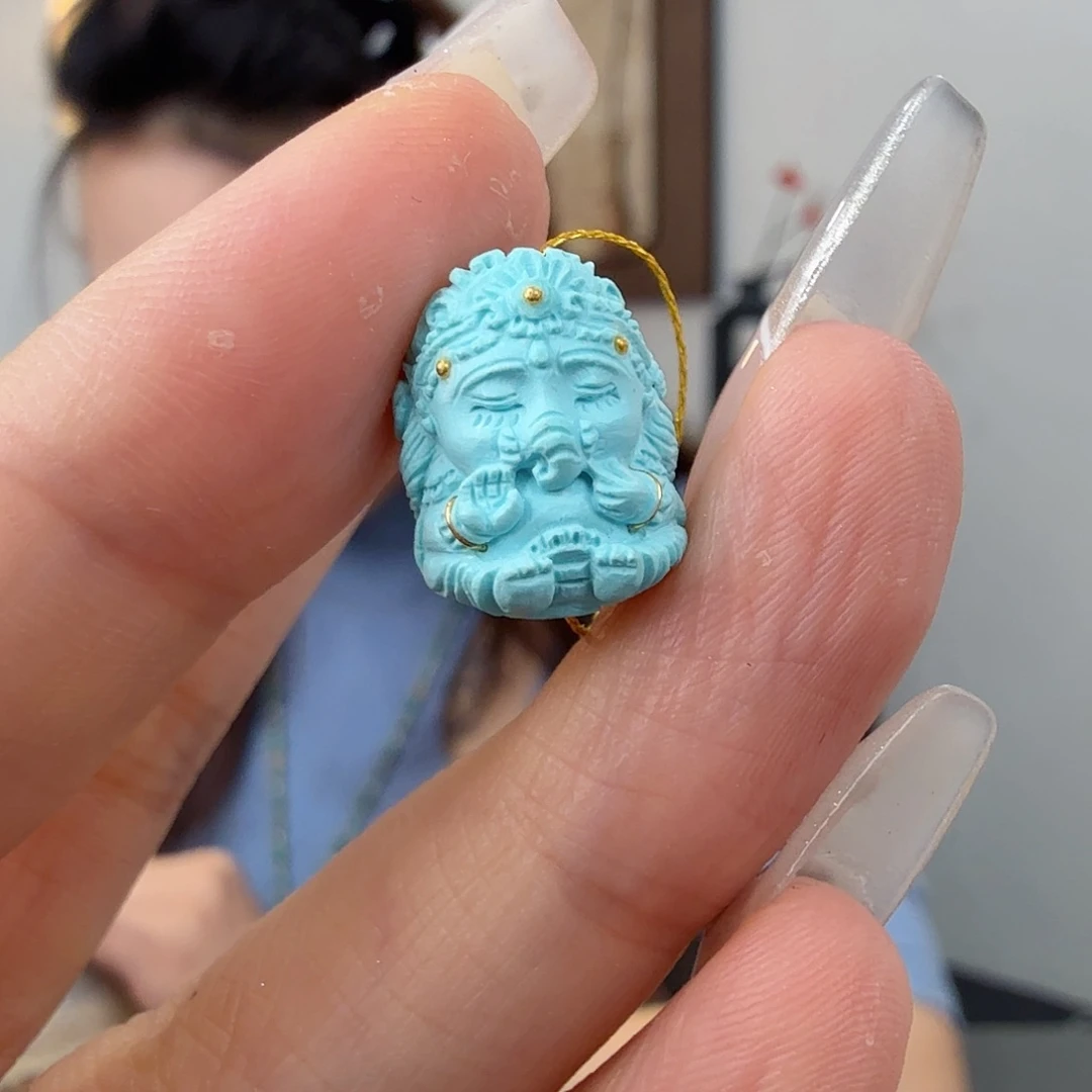 绿松石未镶嵌珠宝奇石