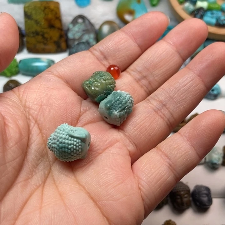 南红玛瑙未镶嵌颈饰