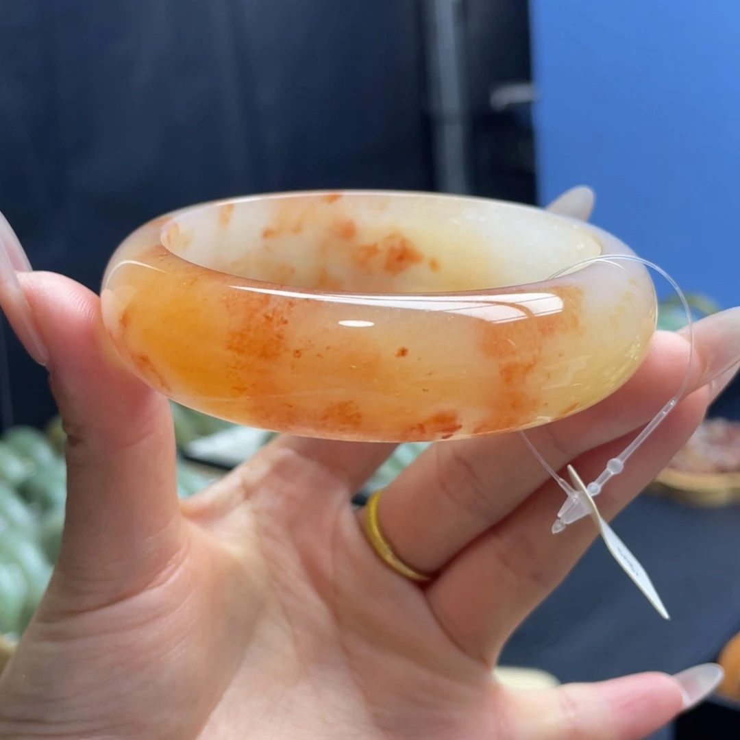 未镶嵌手镯石英岩玉h*?