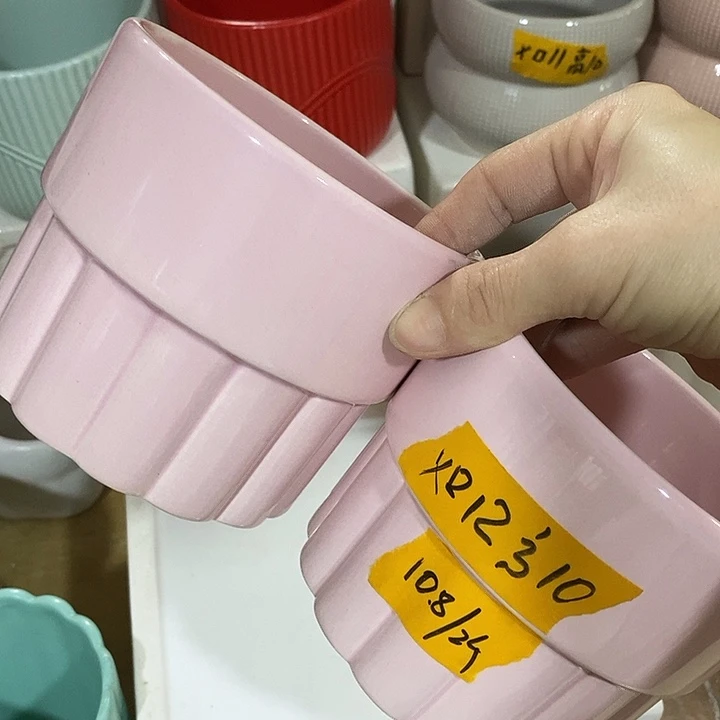 摆件陶盆有孔 瑕疵介意勿