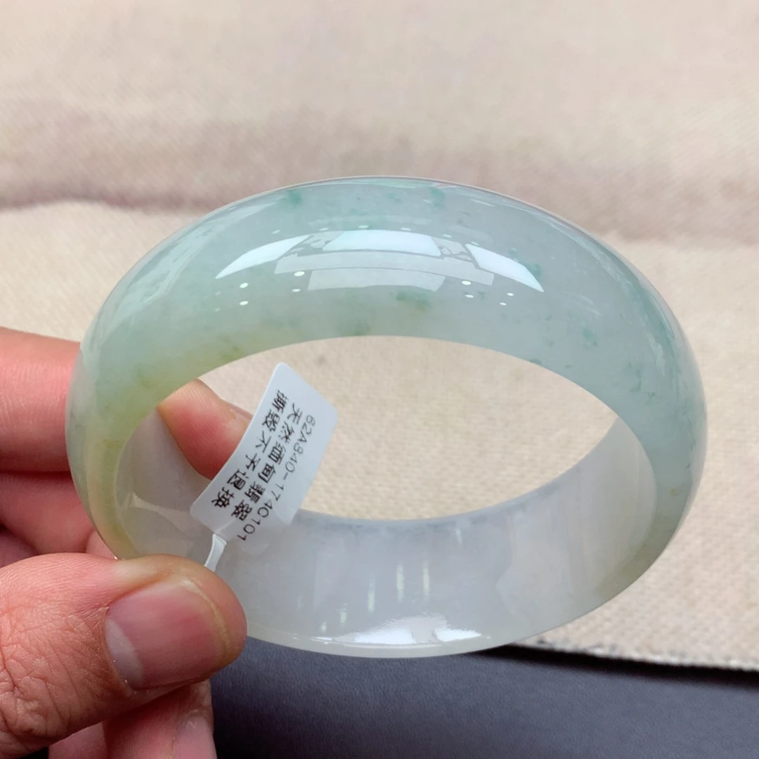 翡翠手镯未镶嵌缅甸翡翠62