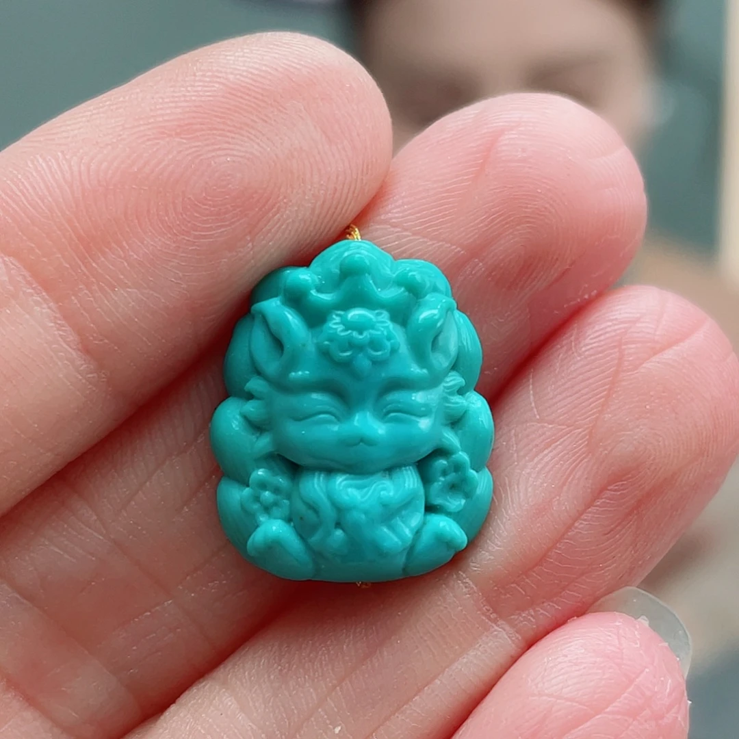 未镶嵌绿松石颈饰