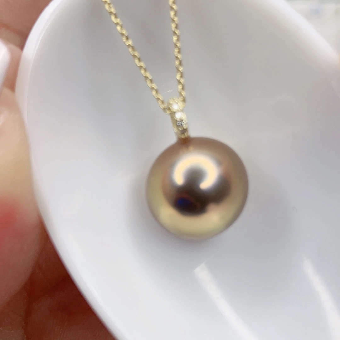淡水珍珠吊坠(赠链)未镶嵌