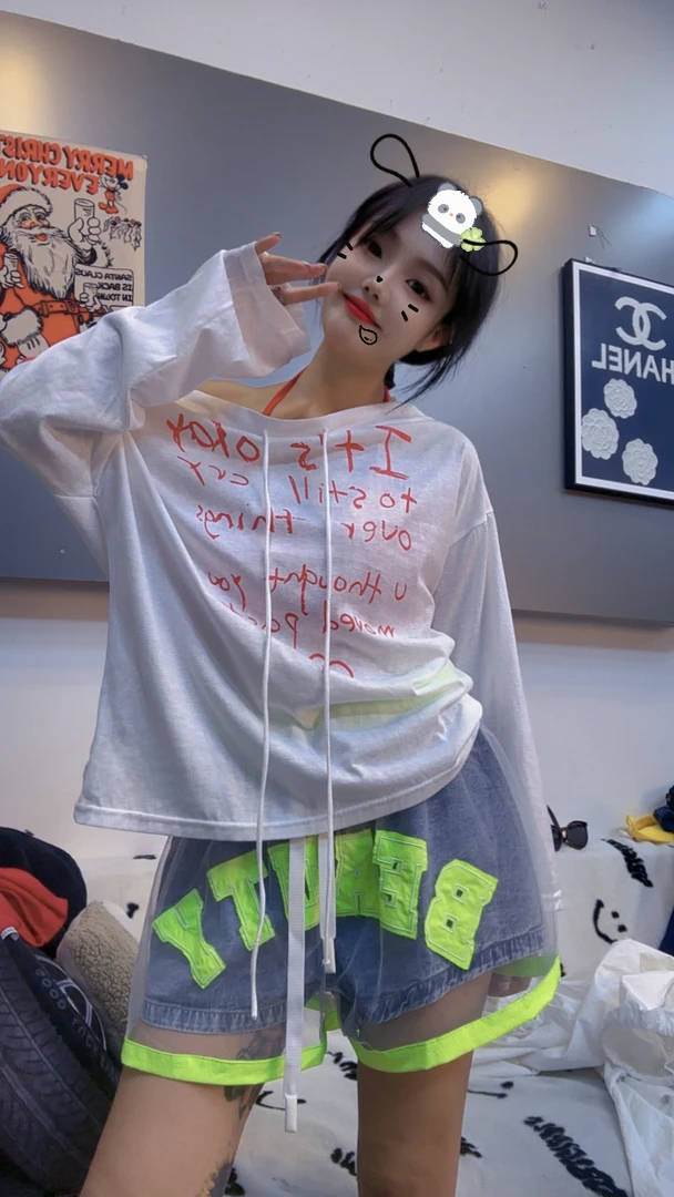 Laurine原创夏季一字肩字母防嗮T恤