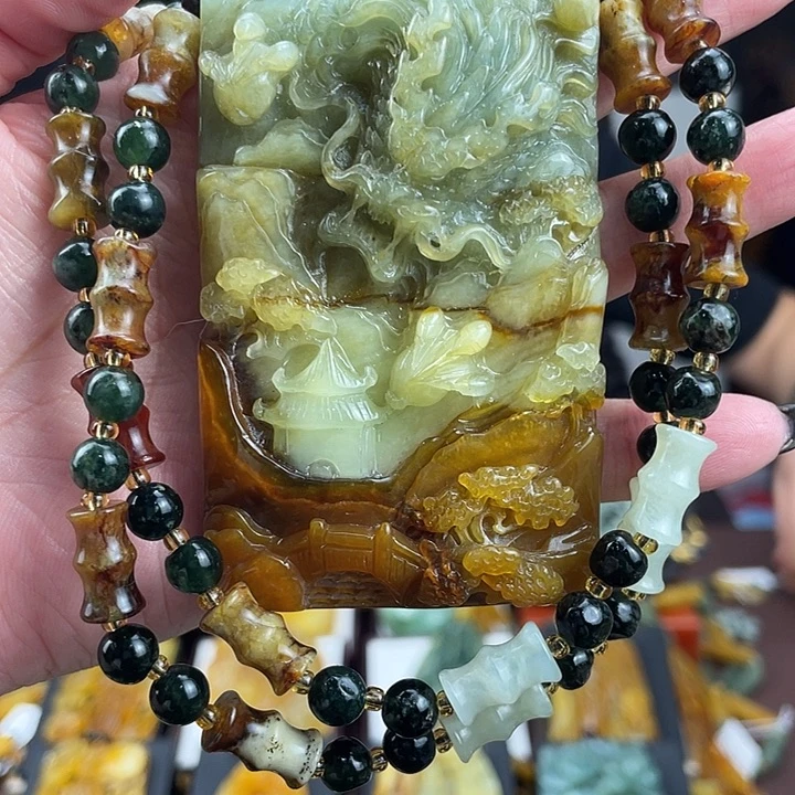 未镶嵌蛇纹石玉颈饰