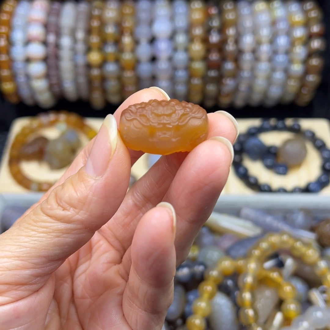 玛瑙/玉髓未镶嵌颈饰