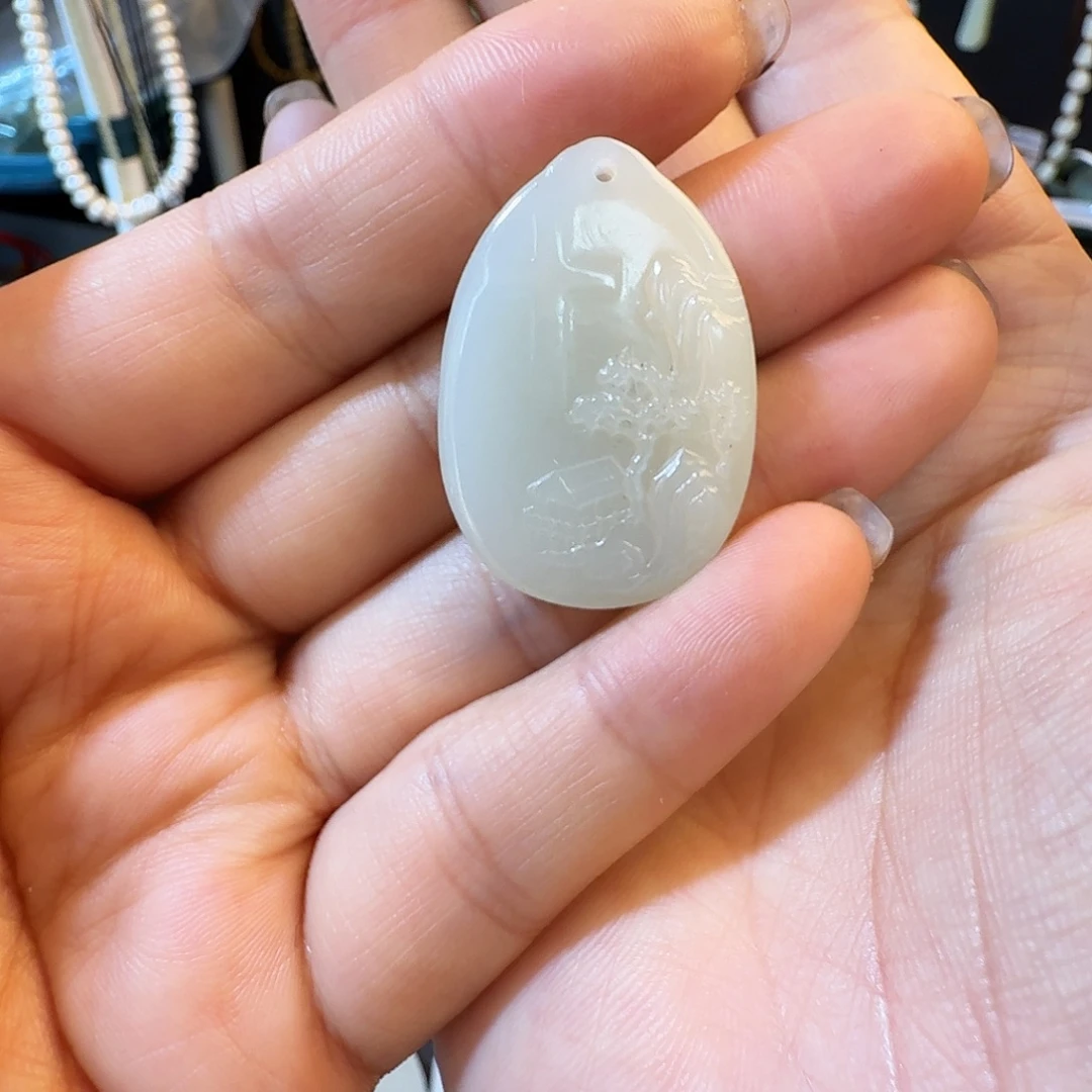 和田玉未镶嵌颈饰福利不退换