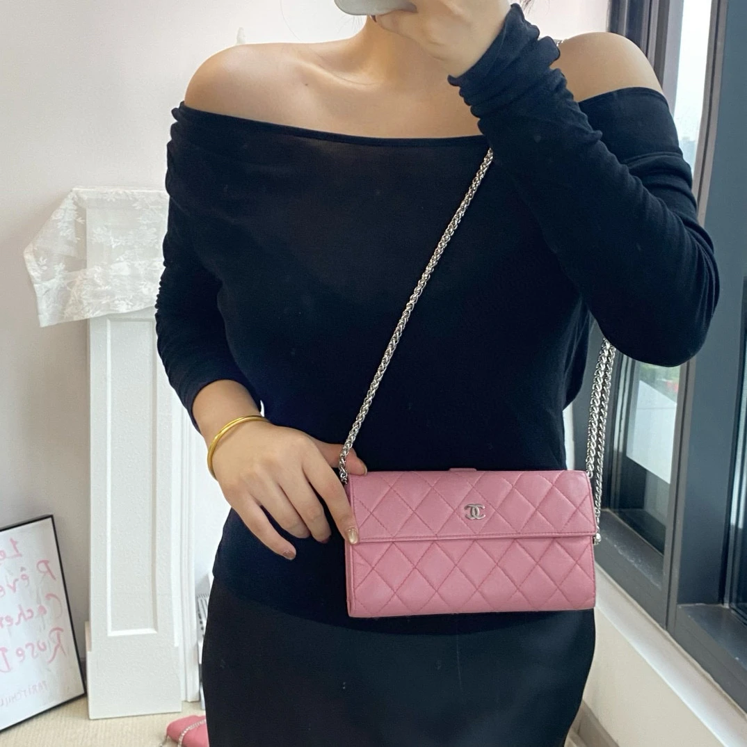 95新 Chanel/香奈儿 chanel蜜桃粉银扣菱格纹钱包