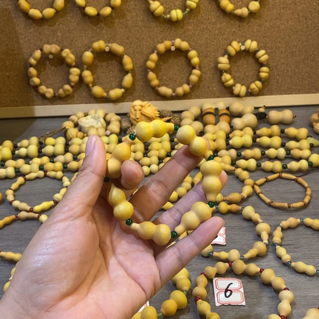 冰****水纯天然小葫芦手串