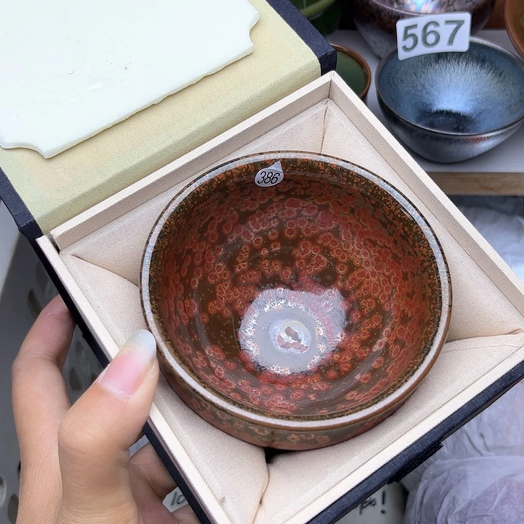 茶盏陶瓷他超级显腿长