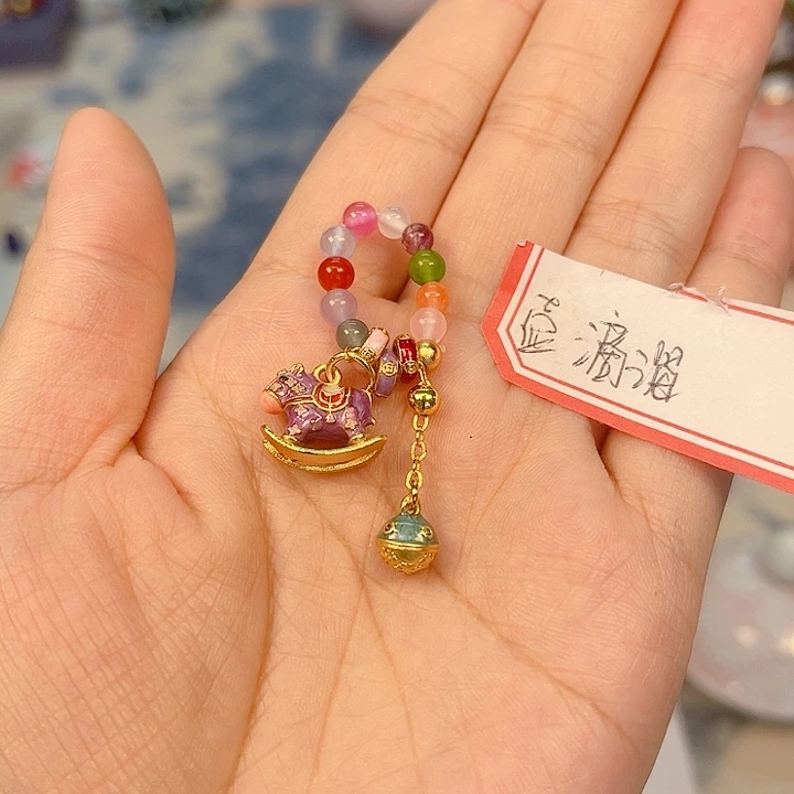 瓷片The first thing