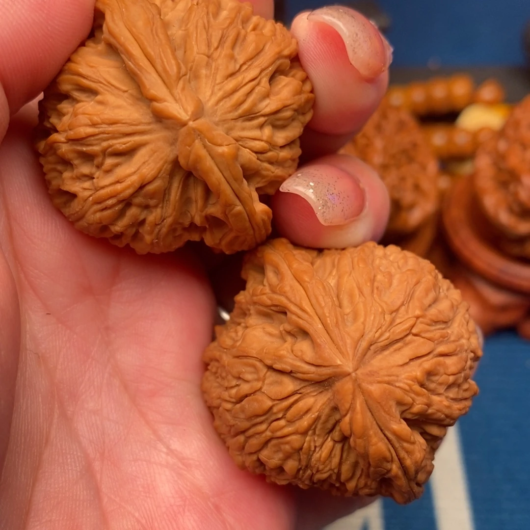 文玩核桃吊坠南疆