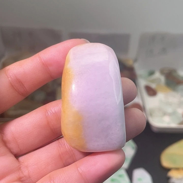 颈饰未镶嵌翡翠缅甸翡翠A货原石