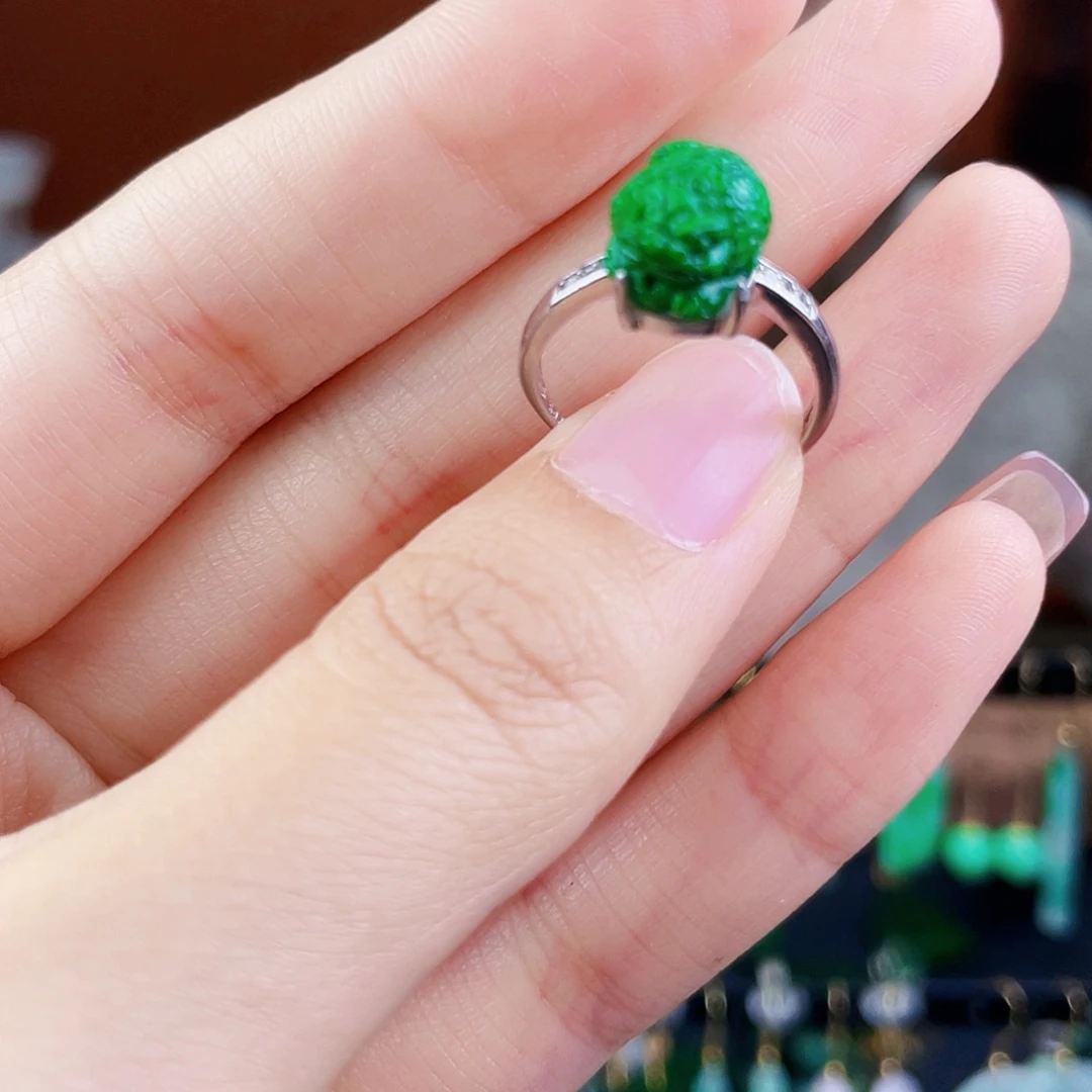 翡翠戒指银S925镶嵌饰品