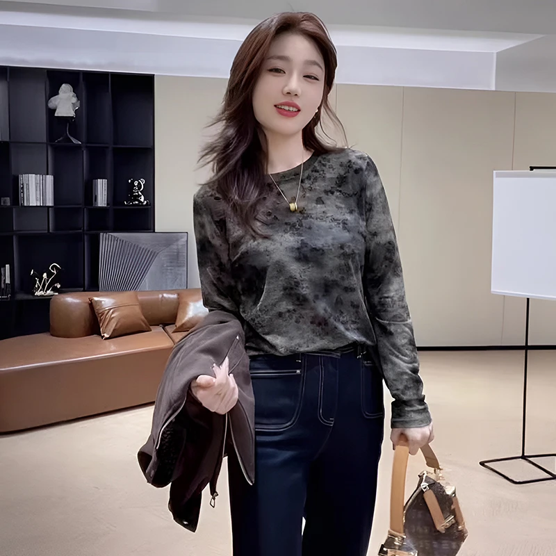 复古扎染印花长袖t恤打底衫女2025新款秋季时髦洋气休闲独特上衣