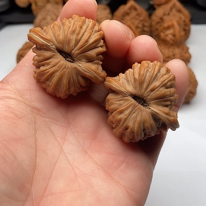 ****ㅤ文玩核桃把件楼子