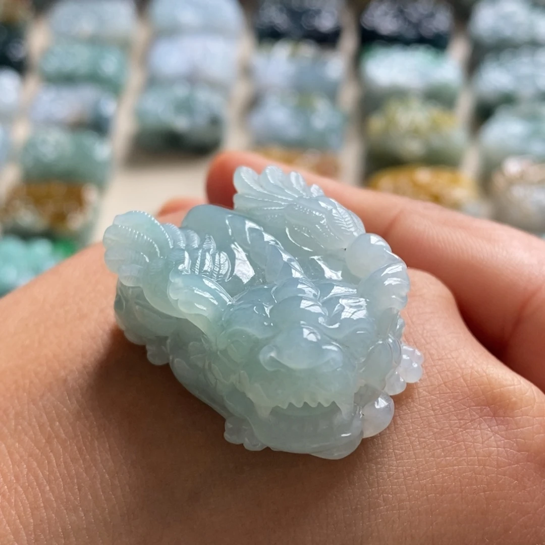 翡翠未镶嵌颈饰天然翡翠貔貅吊坠