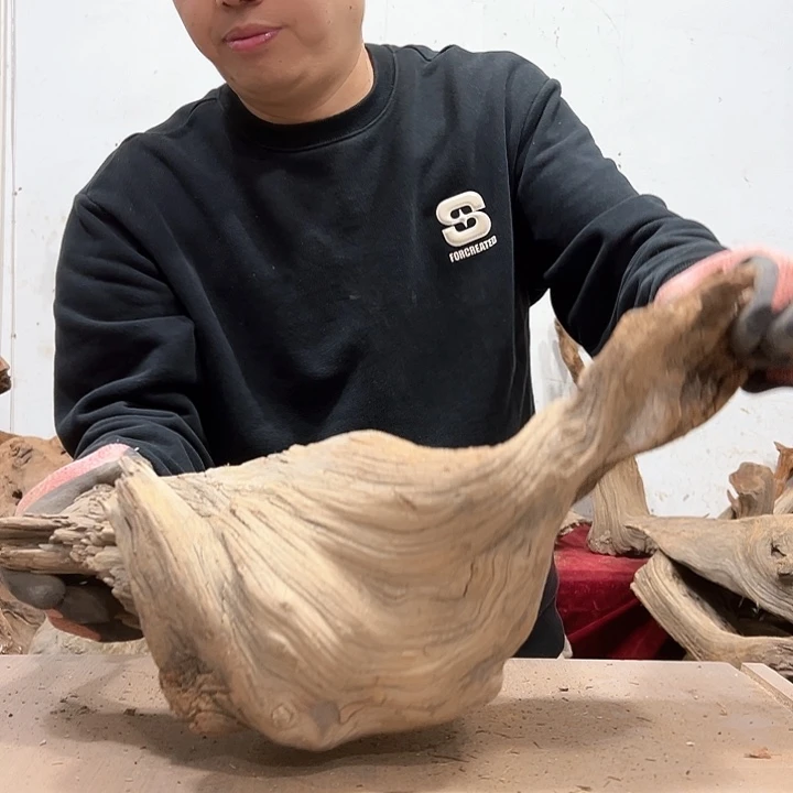 柏木愈**痕我们的生活是以自己为中心