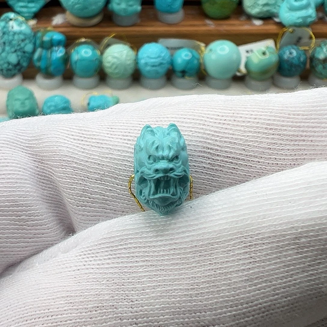 绿松石配饰未镶嵌