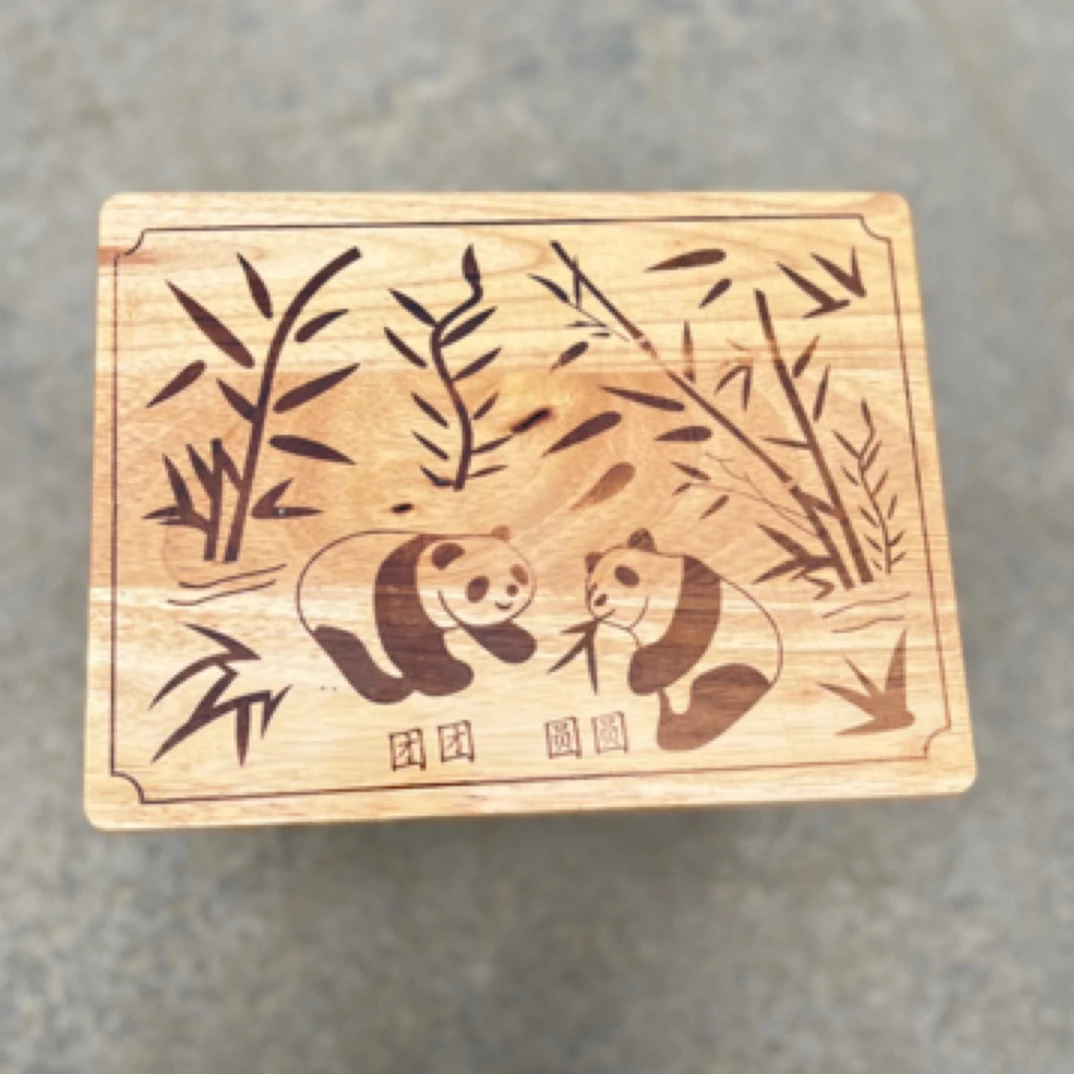 纯实木打造小方凳