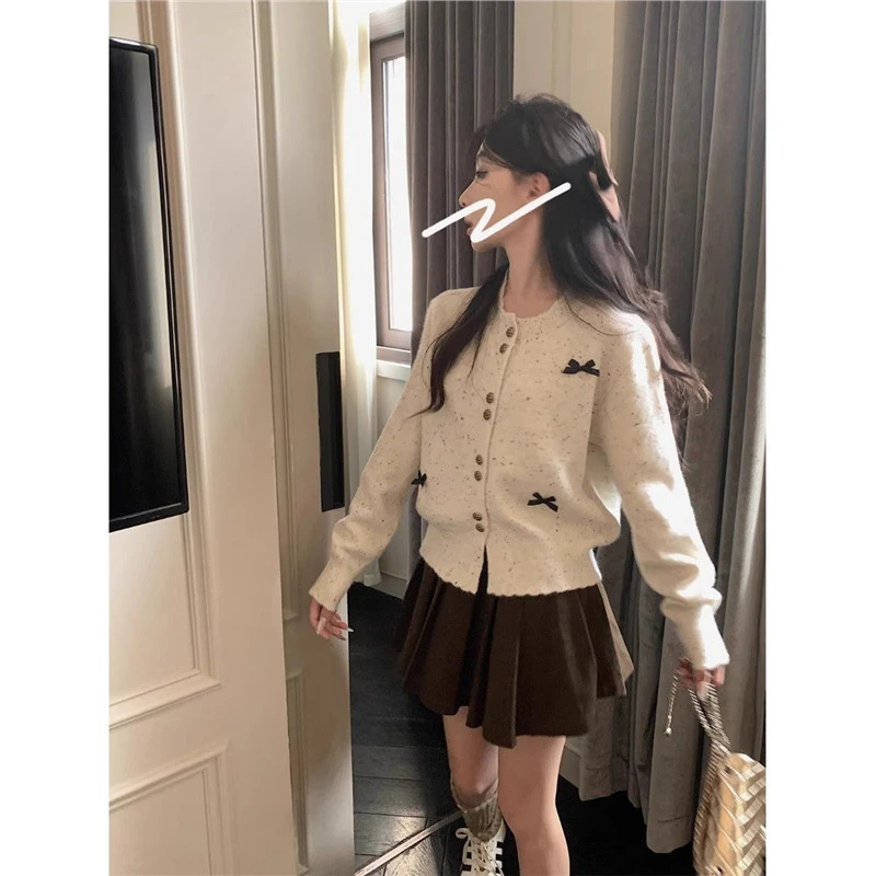 2025短款宽松慵懒针织毛衣开衫外套秋冬季设计感蝴蝶结甜美温柔风