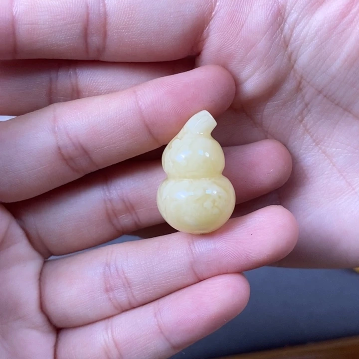 未镶嵌琥珀裸石葫芦