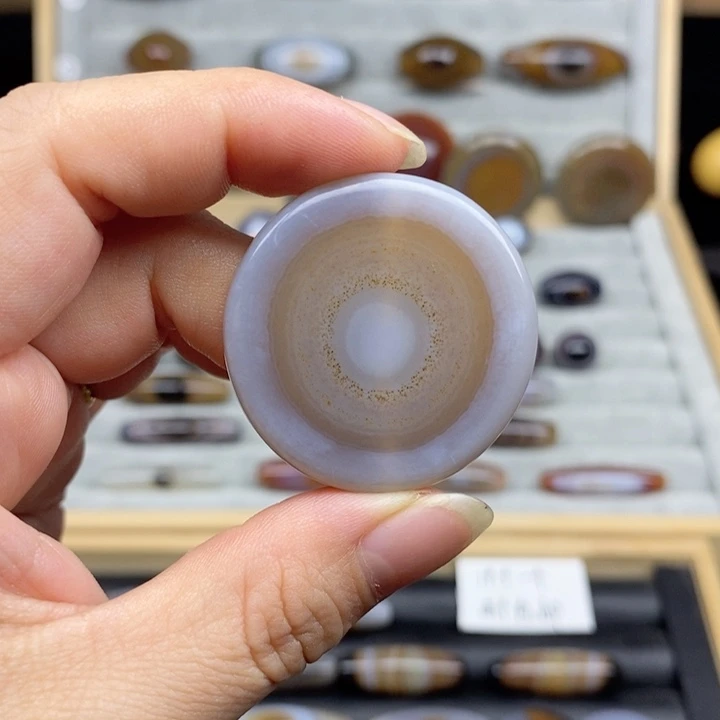 未镶嵌玛瑙/玉髓珠宝奇石