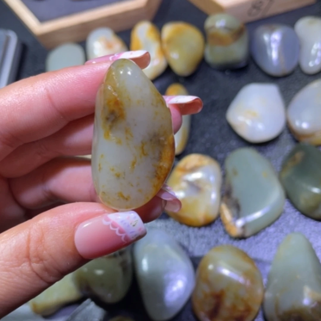 【闪购商品】和田玉未镶嵌颈饰用****2