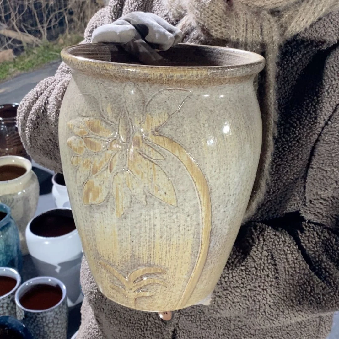 红陶口20高25～～～