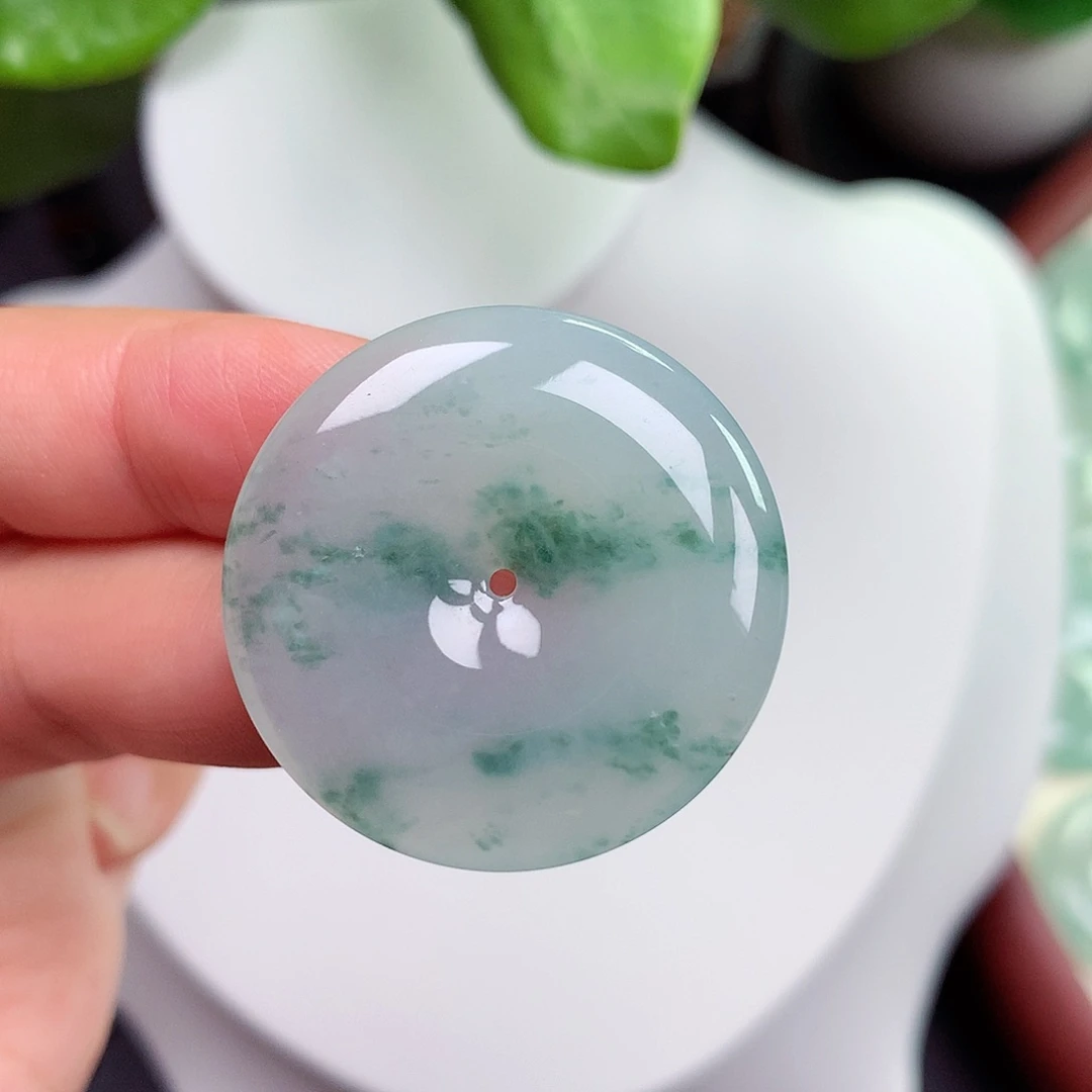 翡翠未镶嵌颈饰平安扣 29.9x5.1mm