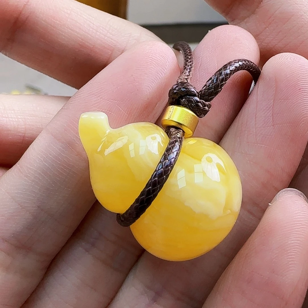 未镶嵌琥珀珠宝奇石