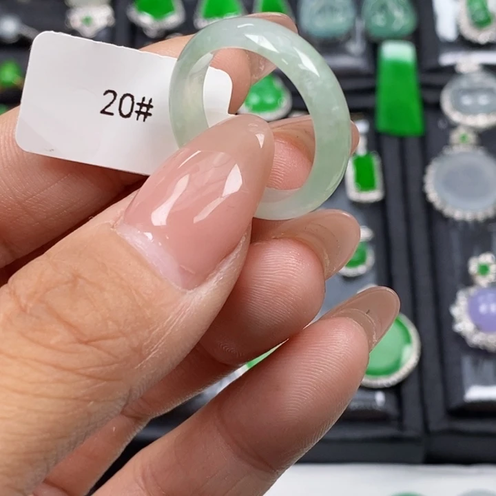 辰***汐颈饰未镶嵌翡翠戒圈