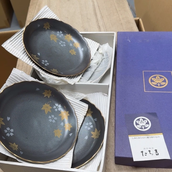 瓷片五个哈哈哈哈哈哈